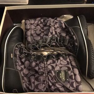 Black Coach snow boots